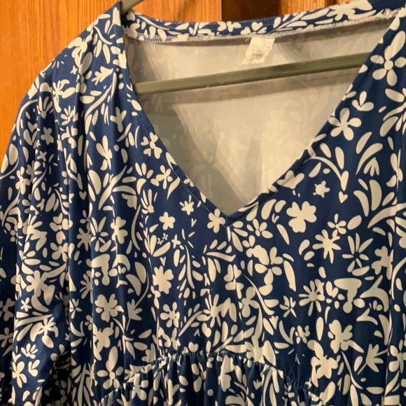 Lot of Three Pink Daisy Floral Knit Dresses - Picture 5 of 7